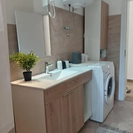 Διαμέρισμα Lexi *